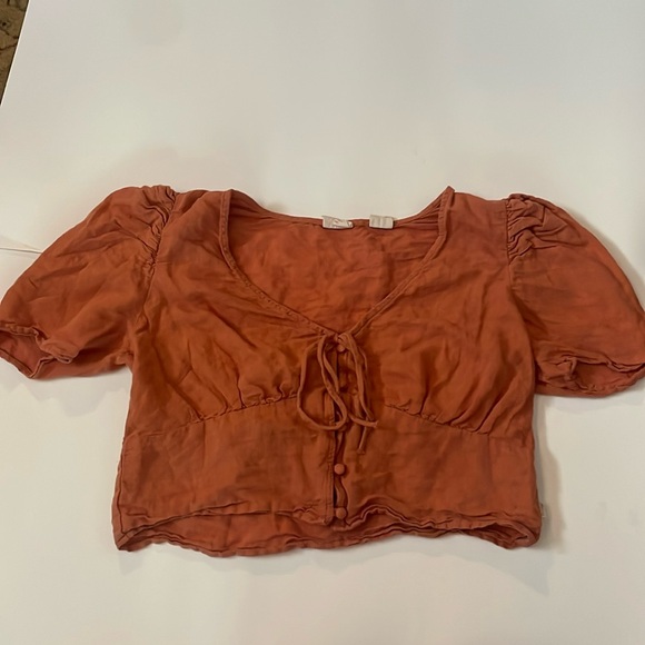 CUTE XS LEVIS TOP. - Picture 1 of 4